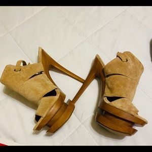 Jessica Simpson stiletto soft suede 7.5